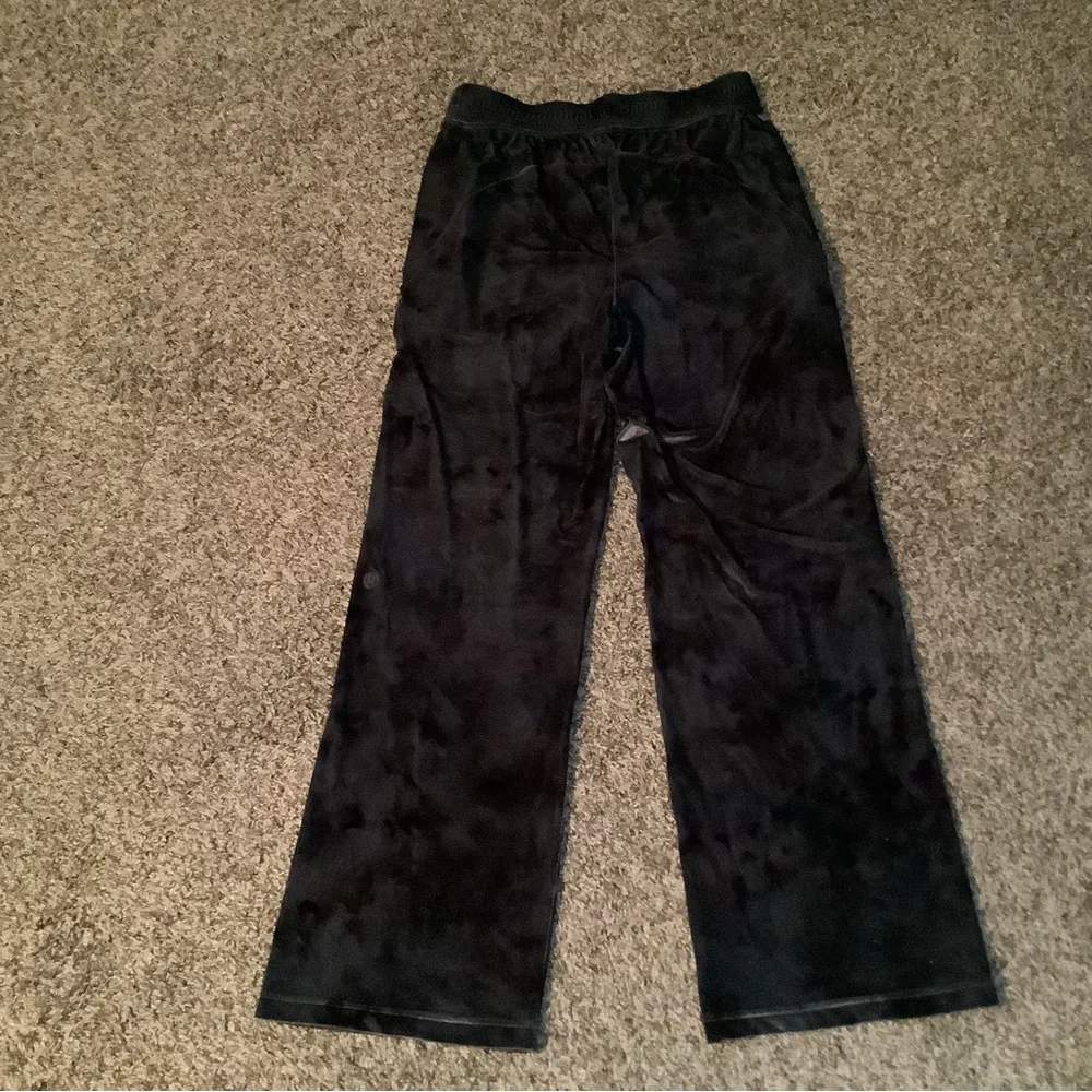 Lululemon athletica velour wide leg pants, gray w/multicolored design, size: 8 - Picture 8 of 12